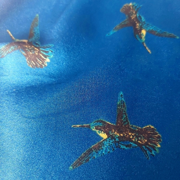 Hummingbird Sleeveless blouse - Picture 4 of 5